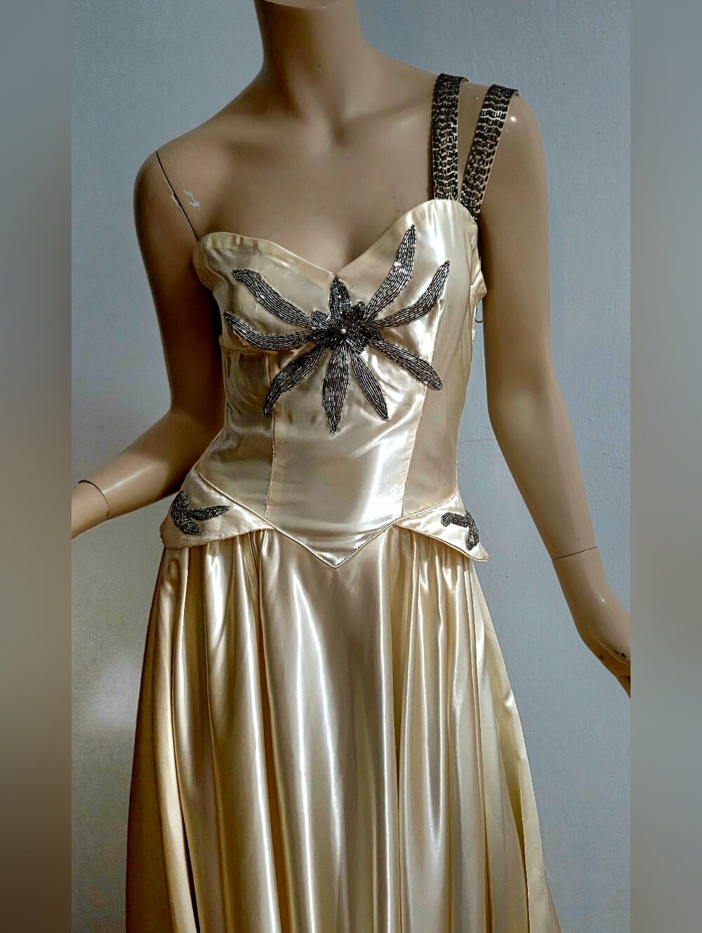 Vtg 1930s Liquid Satin Hand Beaded Jean Harlow Bridal Gown Superb - Picture 2 of 9